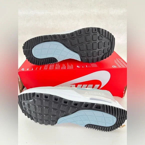 Nike Air Max White and Light Blue Athletic Shoes - Picture 2 of 12